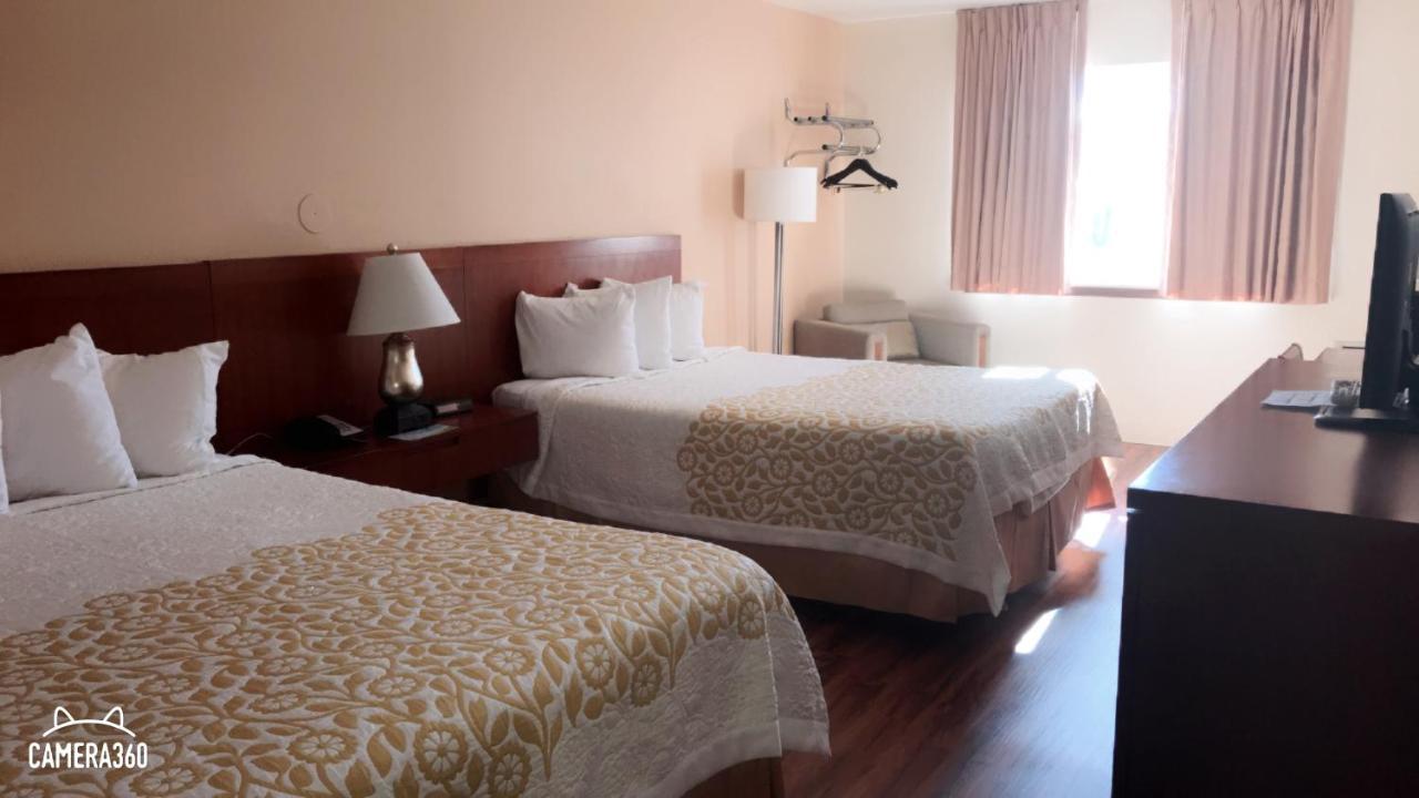 Days Inn By Wyndham Taos Kültér fotó