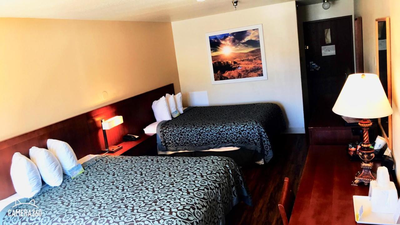Days Inn By Wyndham Taos Kültér fotó