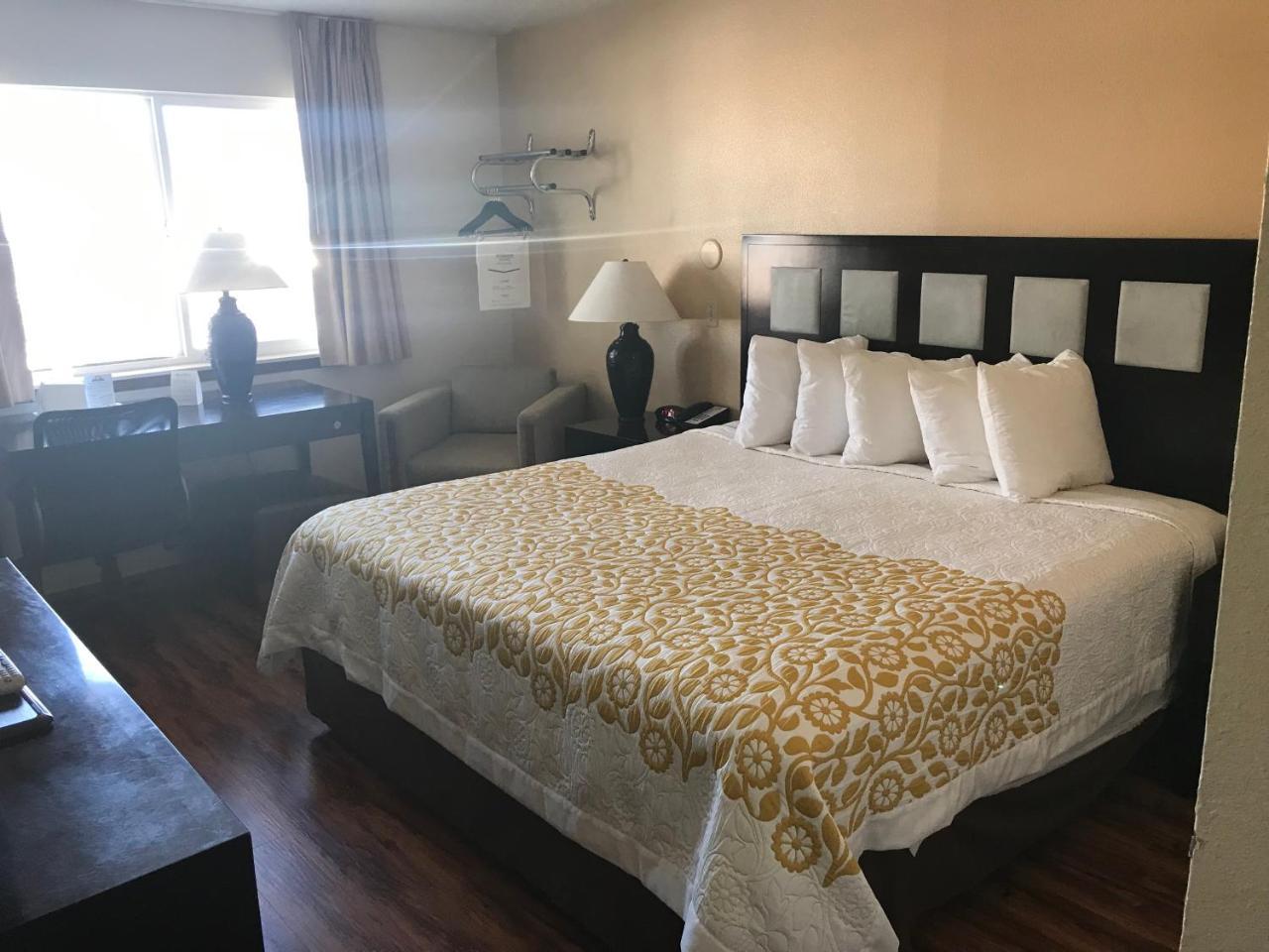 Days Inn By Wyndham Taos Kültér fotó