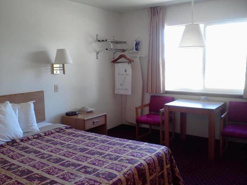 Days Inn By Wyndham Taos Kültér fotó