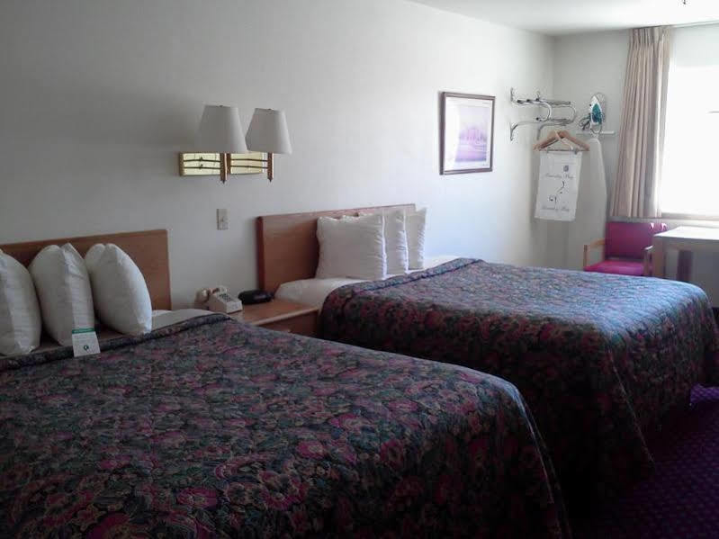 Days Inn By Wyndham Taos Kültér fotó